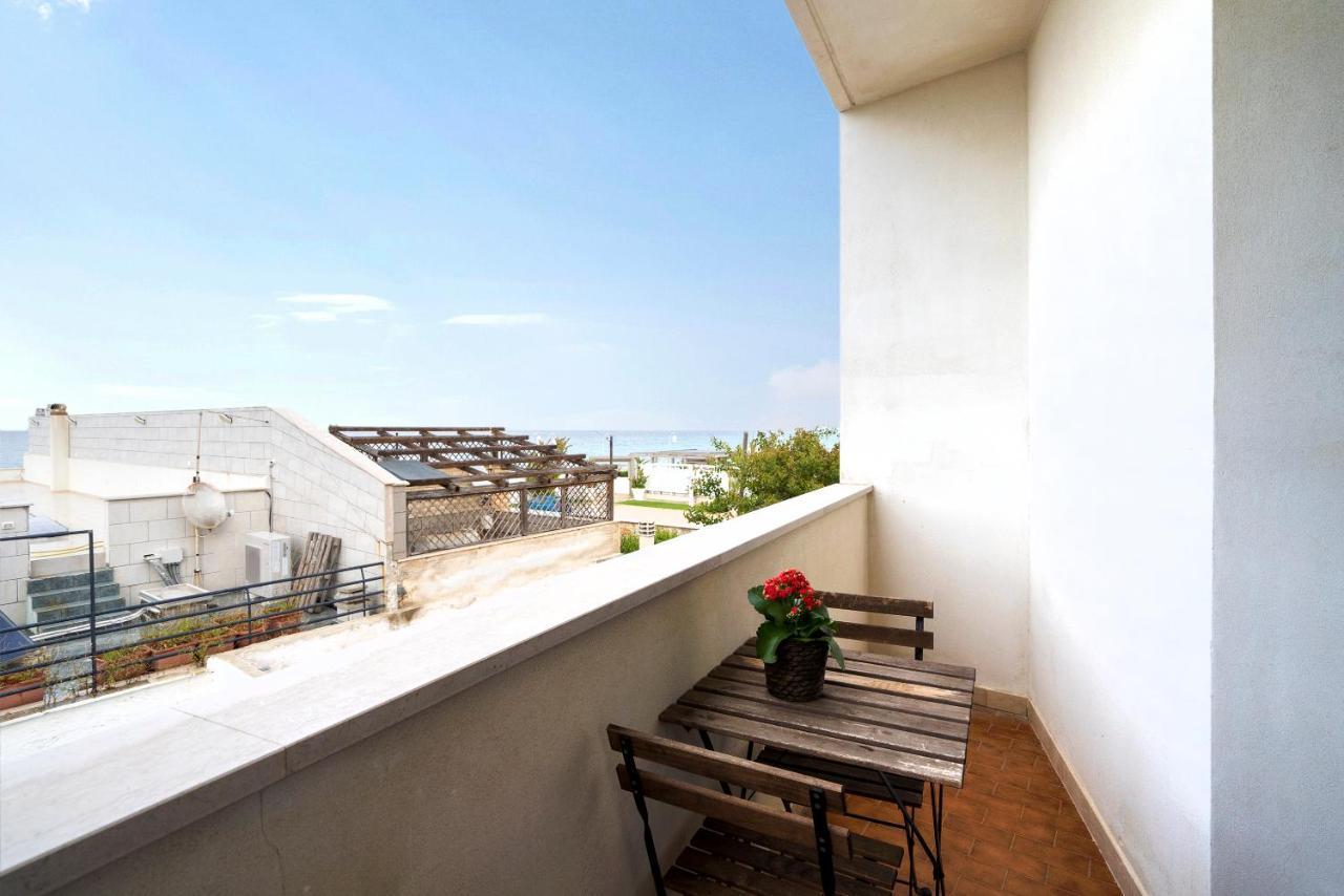 Villa Casa Del Riccio Fronte Mare Mola di Bari Esterno foto