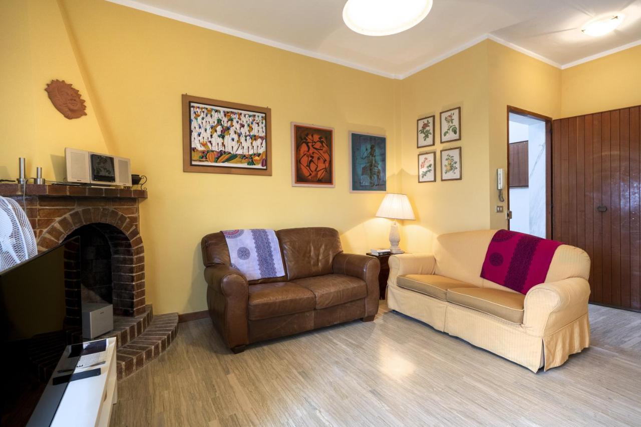 Villa Casa Del Riccio Fronte Mare Mola di Bari Esterno foto